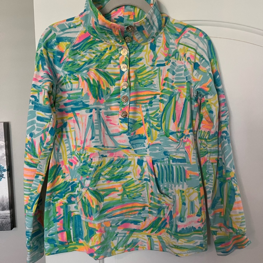 Lilly Pulitzer – women’s size small pullover sweatshirt .